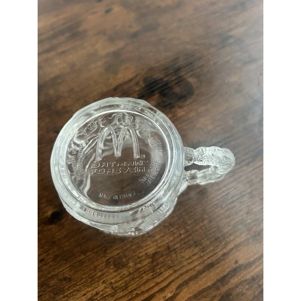 McDONALD'S  TWO-FACE  VINTAGE BATMAN FOREVER DRINKING GLASS 1995 DC Comics